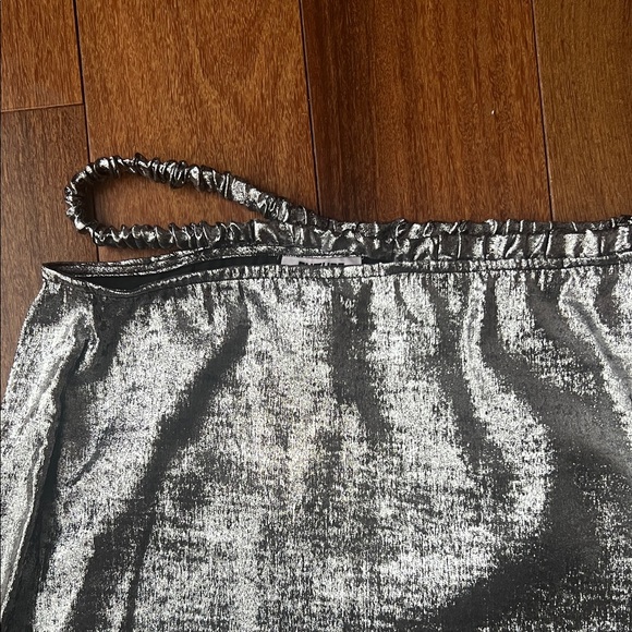 Elegant Silver Women's Skirt - Picture 2 of 2